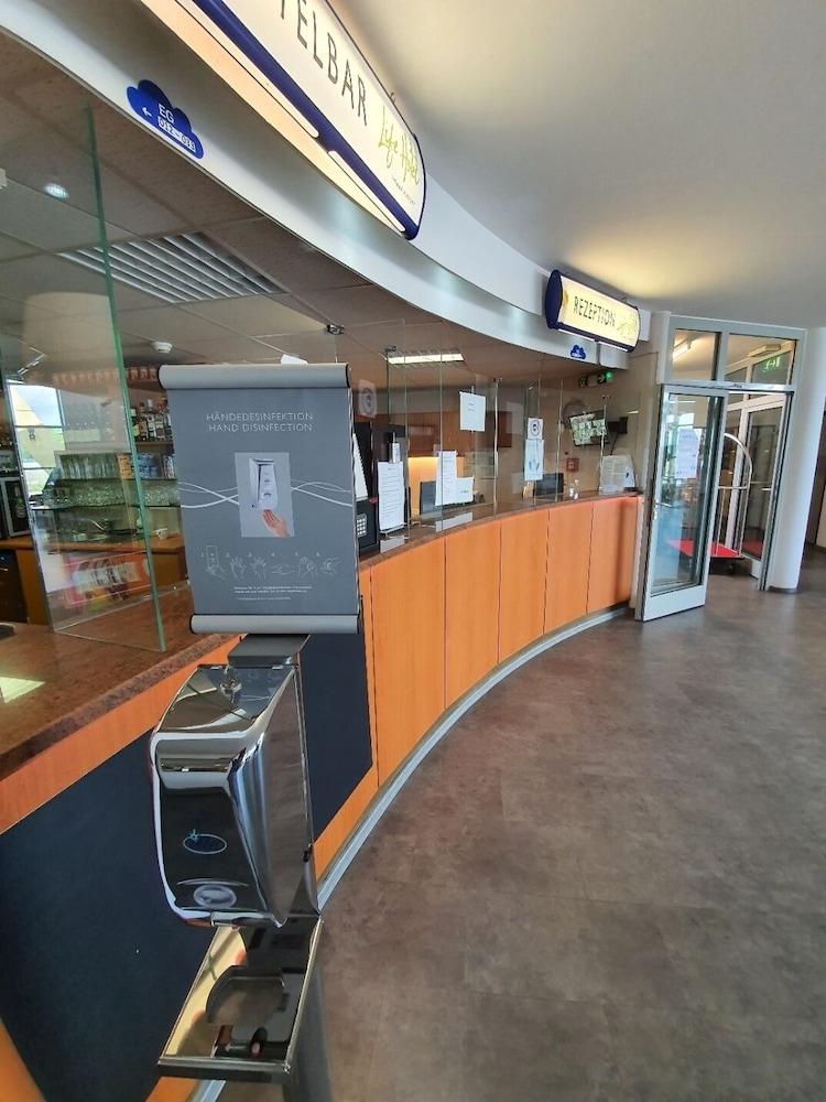 Lifehotel Vienna Airport Fischamend Εξωτερικό φωτογραφία