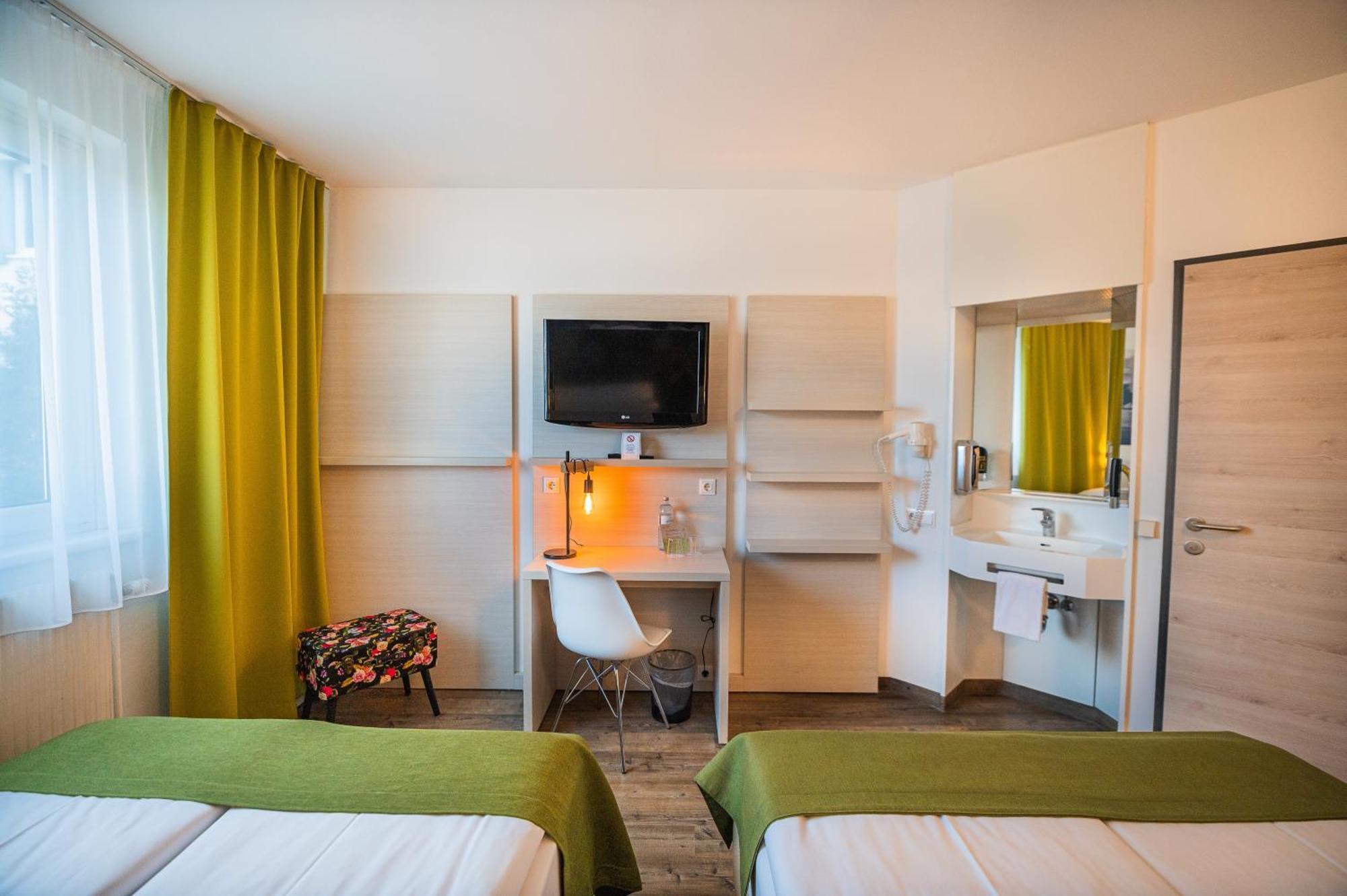 Lifehotel Vienna Airport Fischamend Εξωτερικό φωτογραφία
