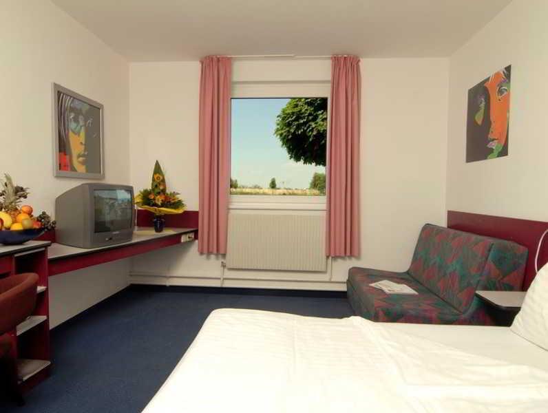 Lifehotel Vienna Airport Fischamend Εξωτερικό φωτογραφία